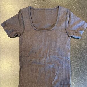 Lululemon Women's Ribbed Top (Built-In Bra) - Black - Size 6